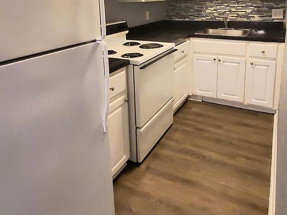4th image of 8291 San Jose Manor Ct #8