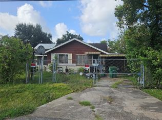 6826 Larkstone St, Houston, TX 77028