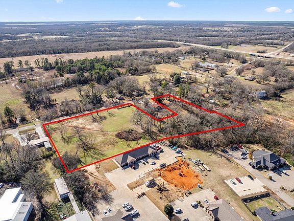 5th image of W 1st St