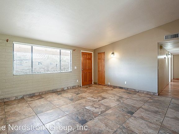 4th image of 2357 W Las Lomitas