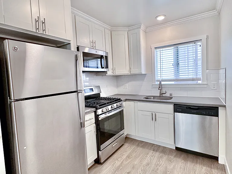 530 Chestnut St — Photo 1