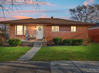 3105 Laclede St, Lincoln Park, MI 48146
