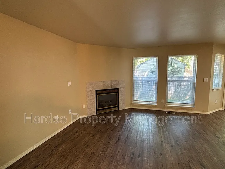 1602 W Highland St — Photo 8