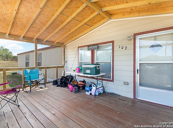 5th image of 102 County Road 2662
