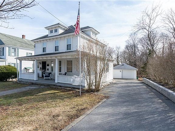 2nd image of 26 Charlton Pl