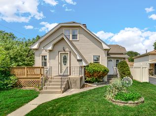 3426 N Schultz Dr, Lansing, IL