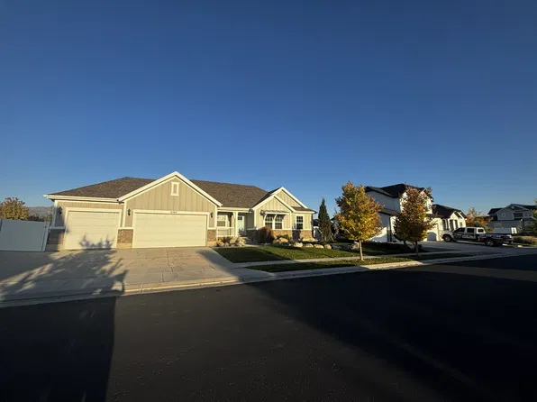 6363 Vernon Dr, Eagle Mountain, UT