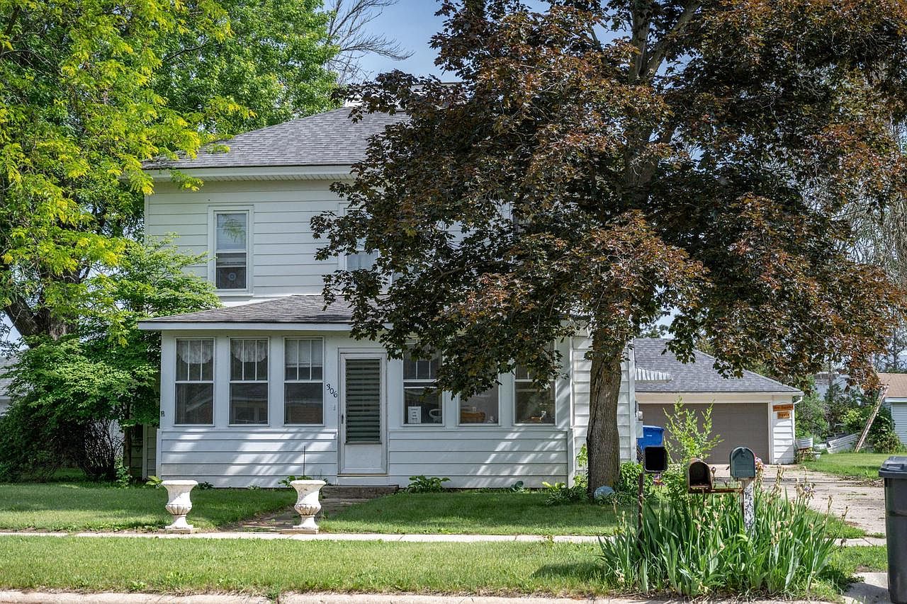 306 West Chestnut St, Pardeeville, WI 53954 Zillow