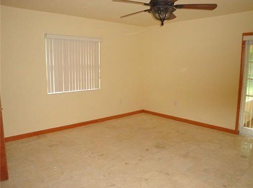 Master Bedroom (Marble tile)