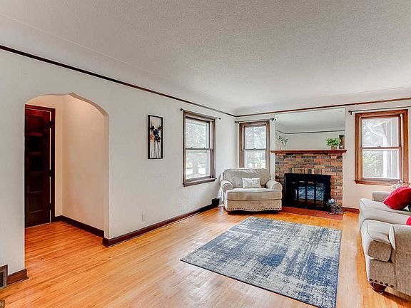 3rd image of 3235 Lake Johanna Blvd