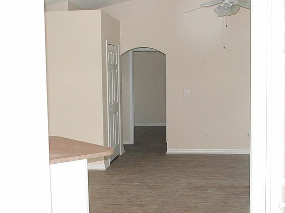 5th image of 338 NE 23rd St