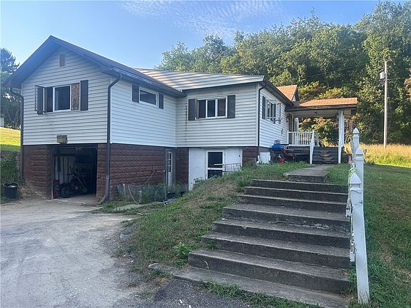 2nd image of 65 Sandrock Rd