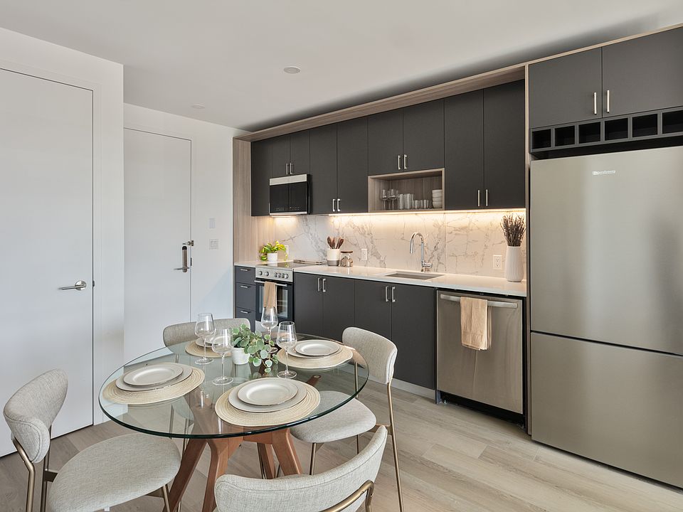 1st image of 72-01 Queens Blvd #620