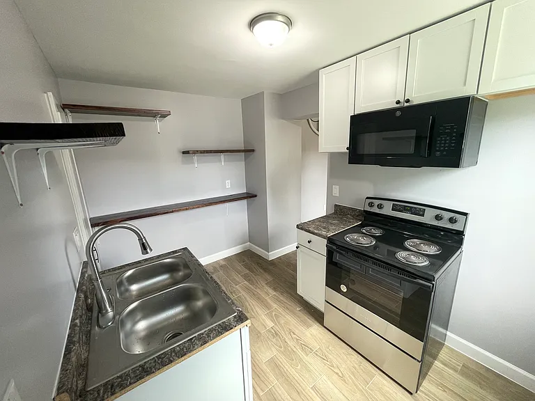 243 Fair St #253 — Photo 4