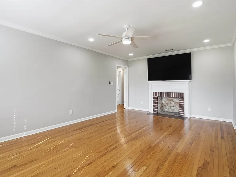 1674 Parrish Pl — Photo 43