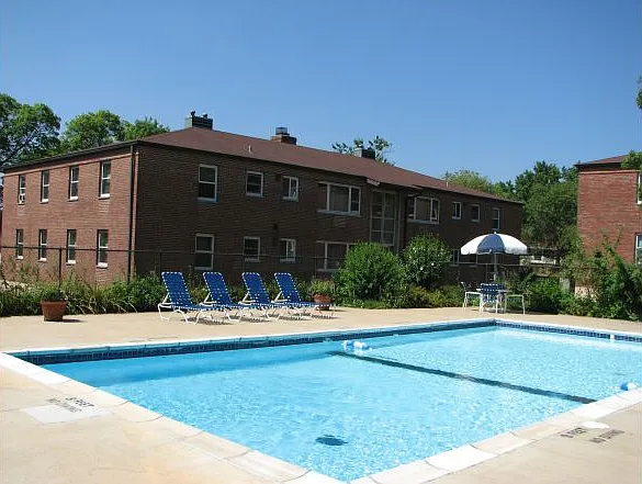 2 bed, 900 sqft, $1,120 — Photo 3