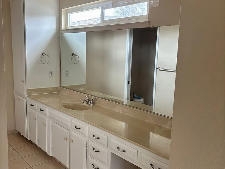 5958 Jeanine Dr — Photo 5