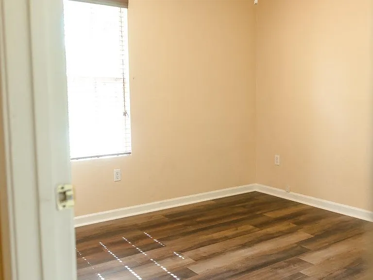 4707 Ohio Ave — Photo 16