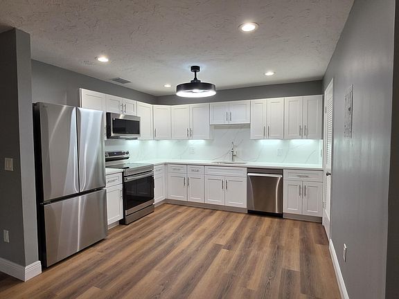 5th image of 8092 Ambach Way
