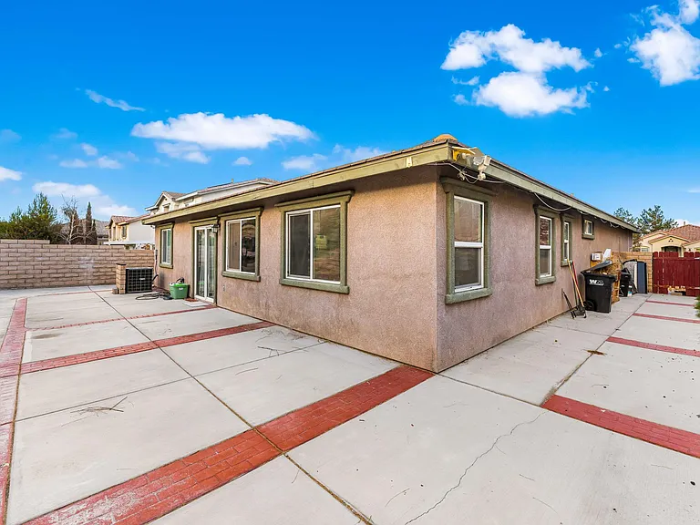 36701 Arbolada Ln — Photo 24