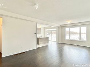 148 Terry Fox Dr #1, Barrie, ON L9J 0L7