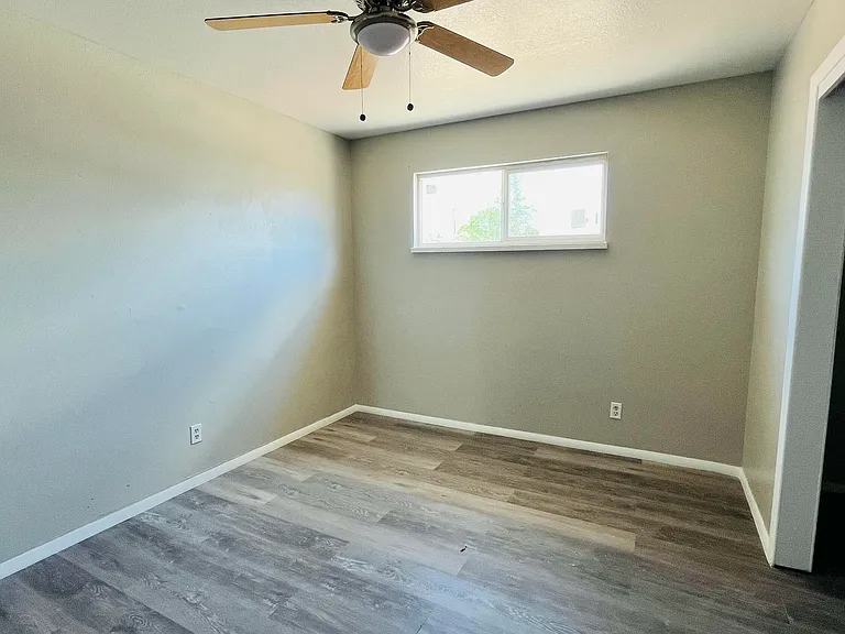 419 Dallas St SE #A — Photo 21