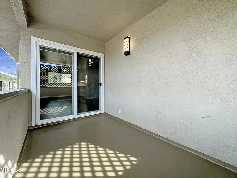 605 N Los Robles Ave #4 — Photo 12