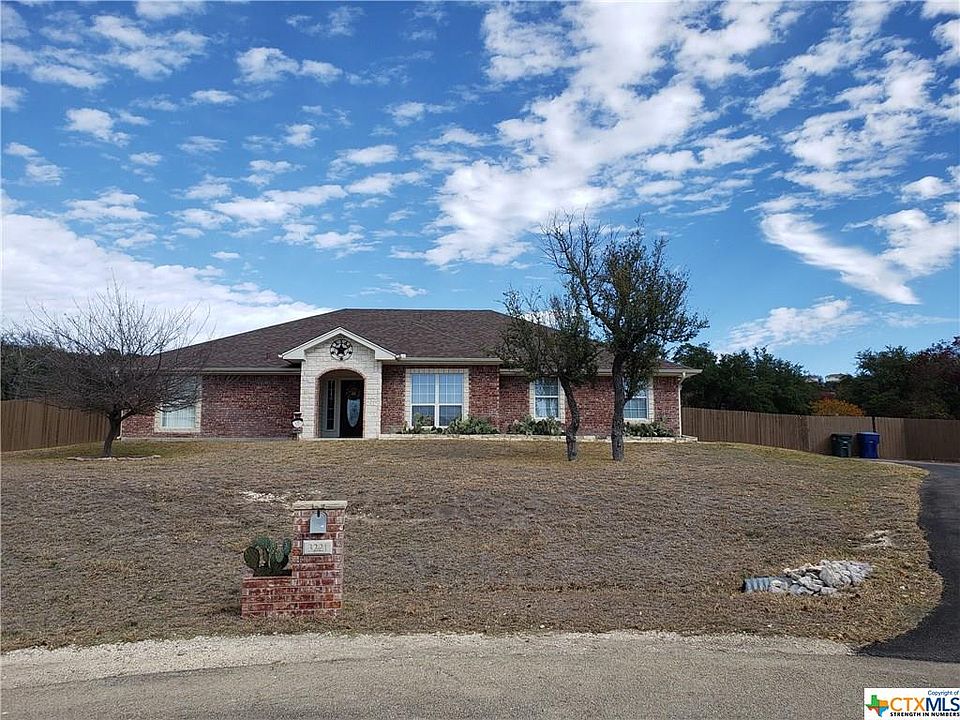 1st image of 3221 Emily Cir