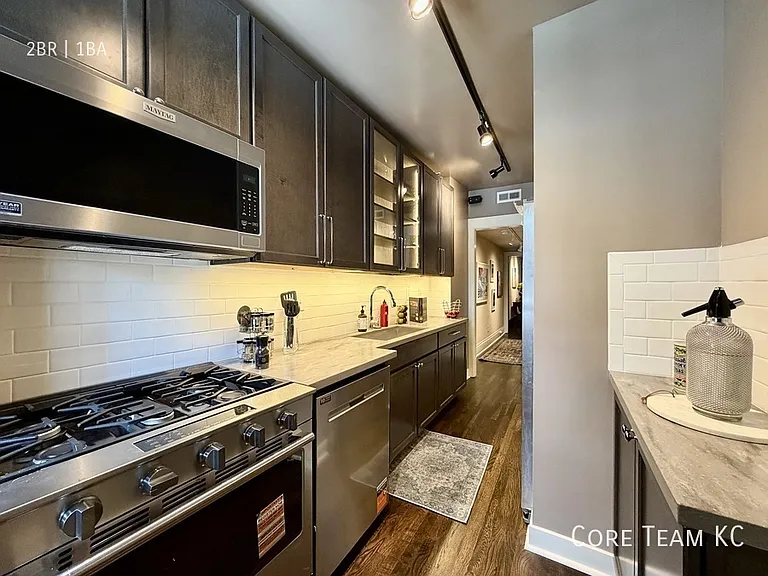 3818 Walnut St #1S — Photo 8