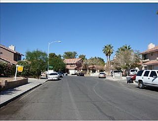 2nd image of 544 Bayberry Dr