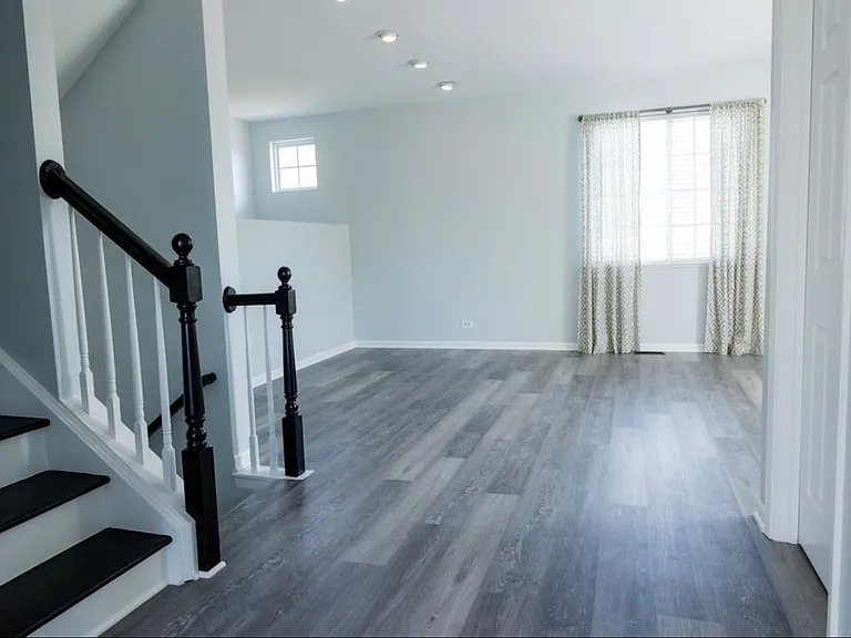 2371 Lundquist Dr — Photo 8