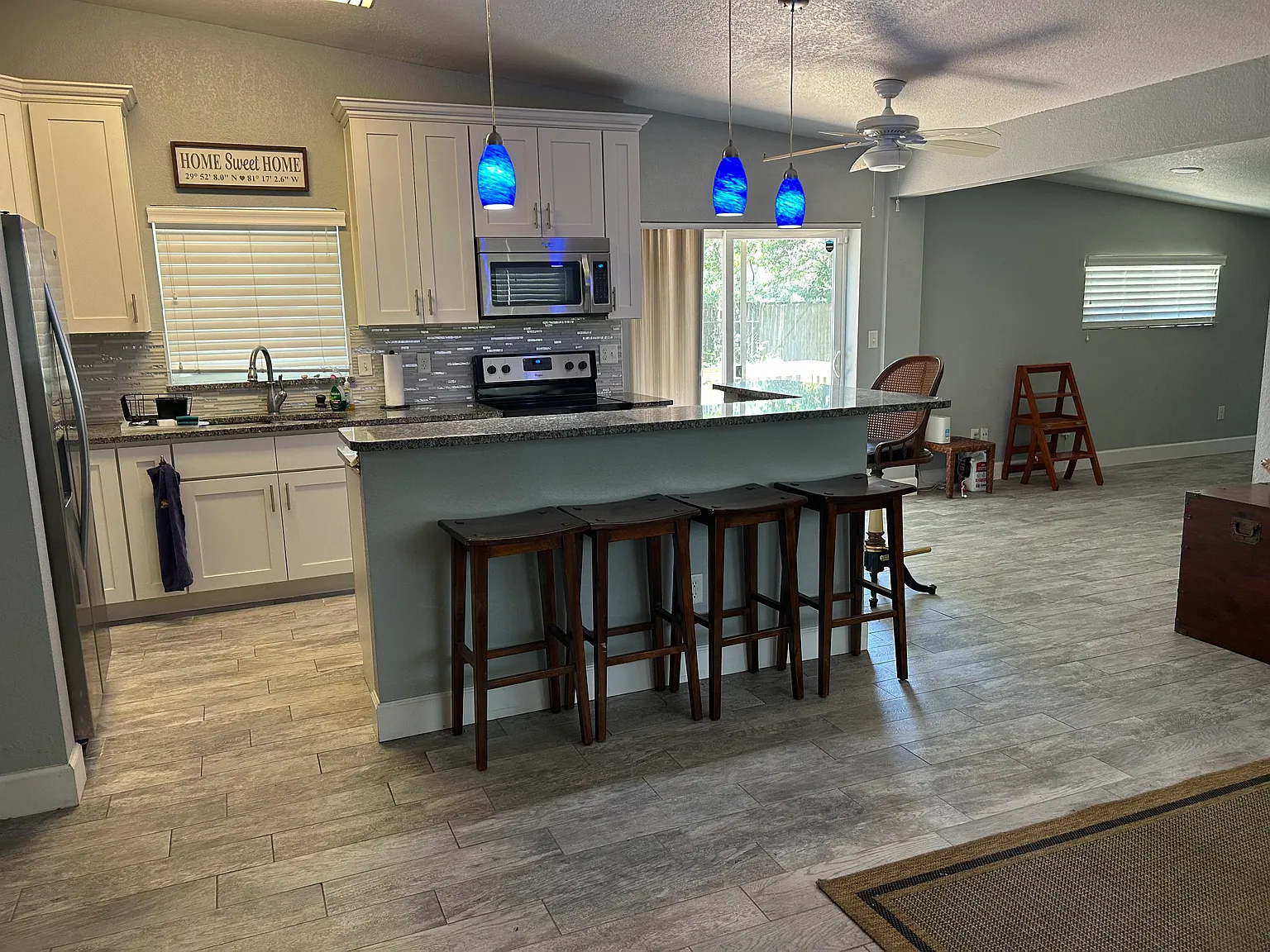 3 bed, 1400 sqft, $2,750 — Photo 3