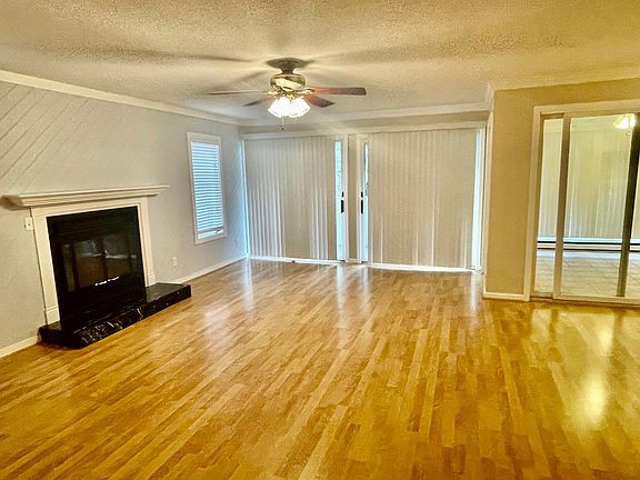 3rd image of 2324 Croix Dr