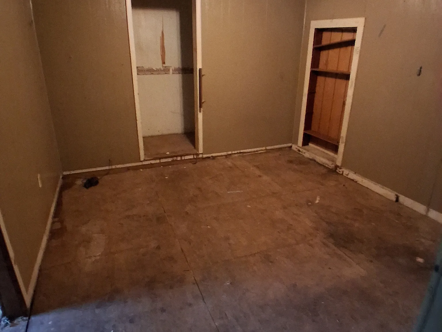 3 bed, 1300 sqft, $925 — Photo 3