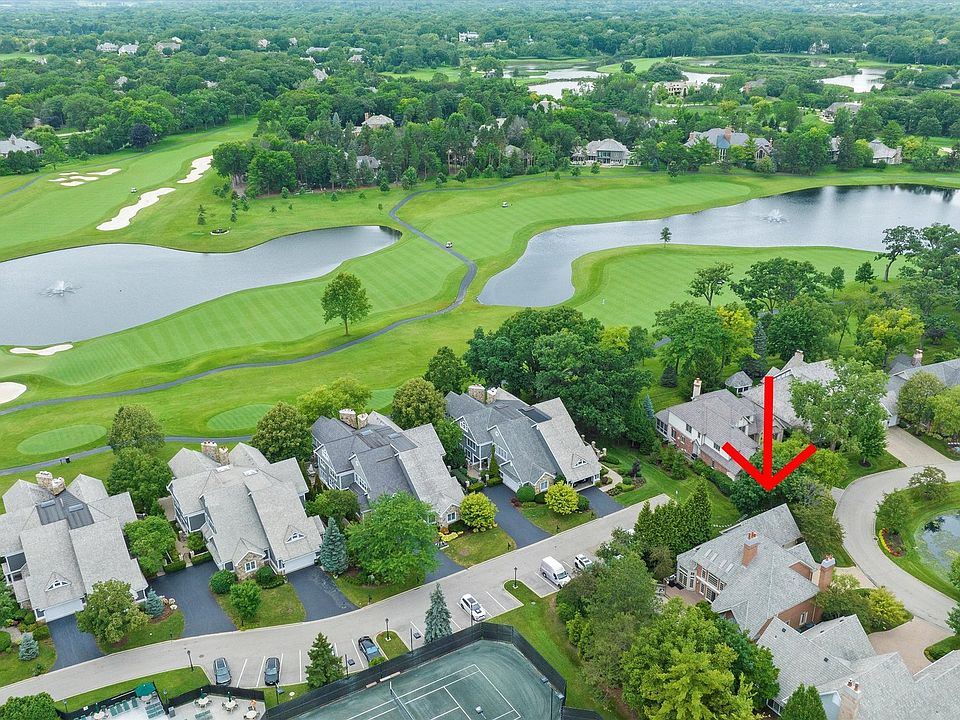 2nd image of 16 Graystone Ct