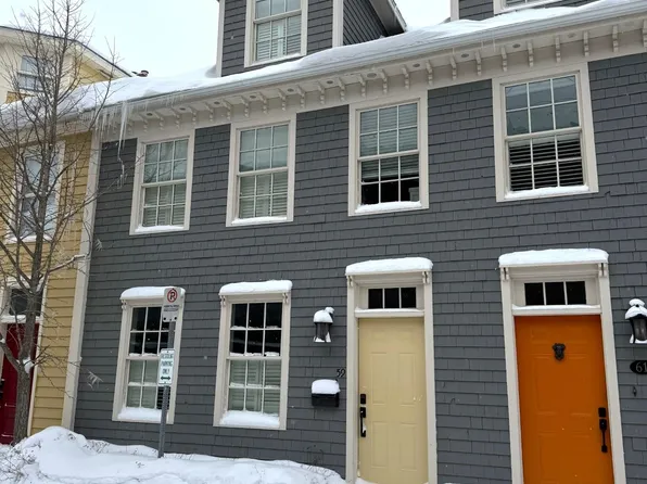 59 Dorchester St, Charlottetown, PE C1A 1C8