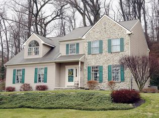 2676 Hemlock Dr, Columbia, PA 17512
