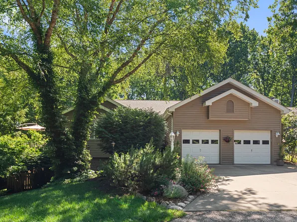 30 Bristol Dr, Michigan City, IN 46360