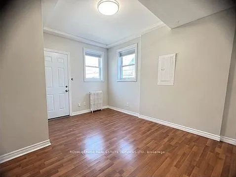 186 Spadina Rd #MAIN FLOOR — Photo 3