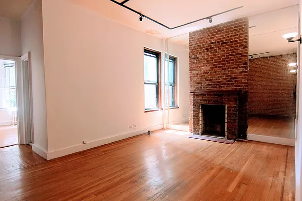 Rented by GPA Realty | media 12
