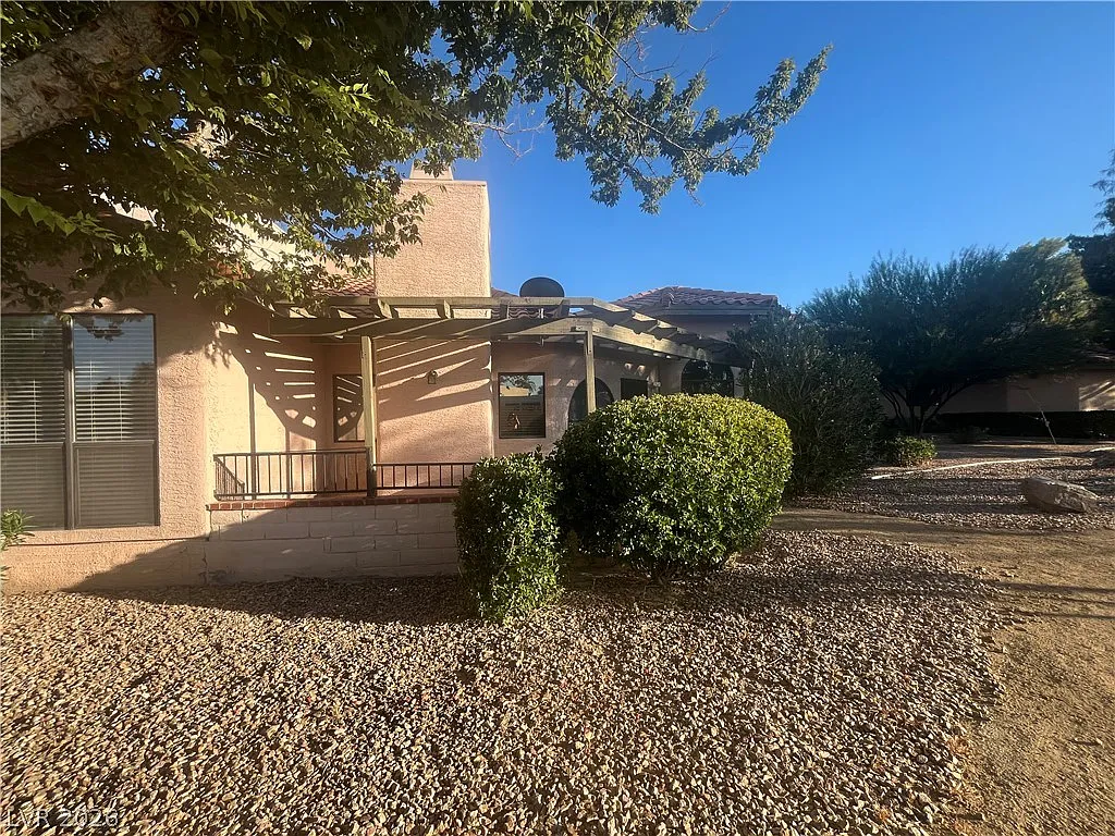 2 bed, 2.0 bath, 1858 sqft, $1,790 — Photo 4