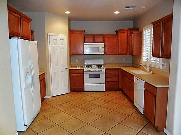 3rd image of 11836 Ampucia Ct
