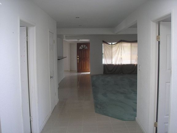 2nd image of 868 Juana Ave