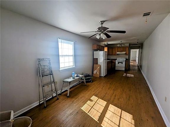 2nd image of 2024 N Prieur St