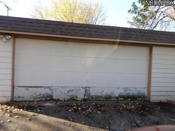5th image of 4035 W 130th St