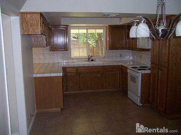 2nd image of 1851 E Ryan Ln