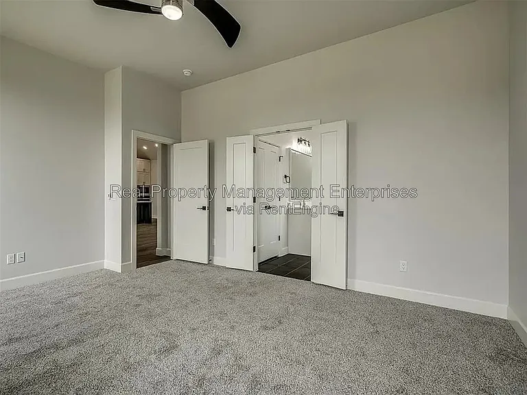 5933 NW 158th St — Photo 17