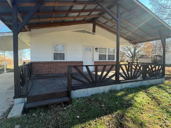 401 Dayton St, Bernie, MO 63822