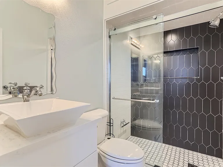 3309 Blake St #202 — Photo 7