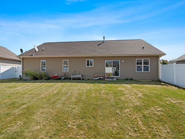 517 Pebblestone Cir, Oneida, WI 54155